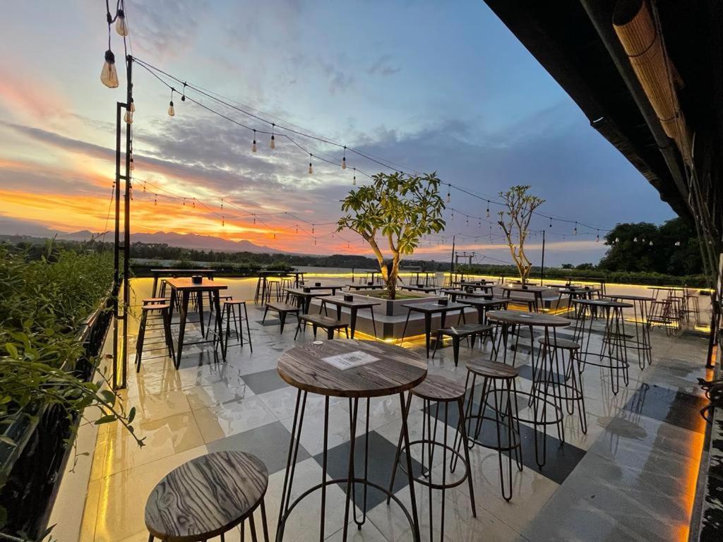 Kaloka Airport Hotel Sumbawa Besar Dış mekan fotoğraf