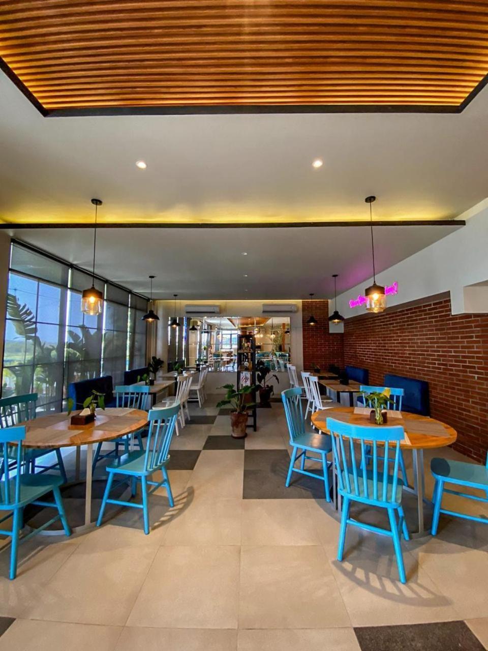 Kaloka Airport Hotel Sumbawa Besar Dış mekan fotoğraf
